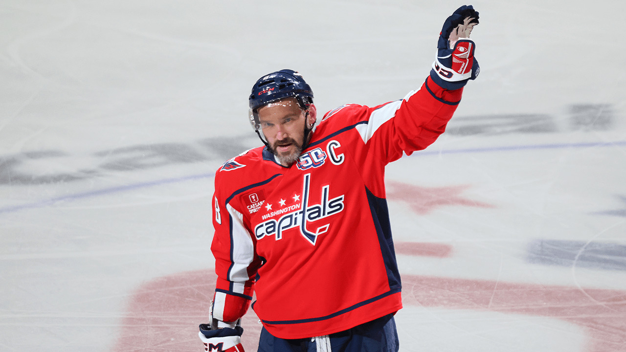THE GR8 CHASE: Ovechkin breaks Gretzky's NHL goals record with No. 895 | NHL.com